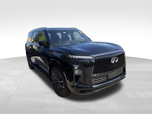 Used 2026 INFINITI QX80 Autograph w/ Premium Cargo Package AWD/4WD image 3