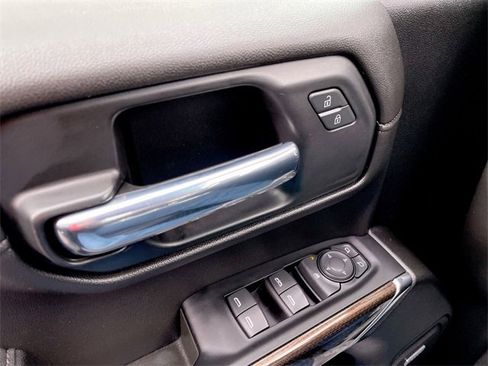 Used 2022 Chevrolet Silverado 1500 RST w/ Redline Edition image 13