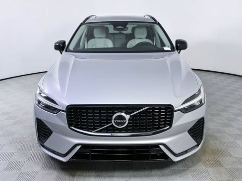 Certified 2024 Volvo XC60 B5 Plus AWD/4WD image 35