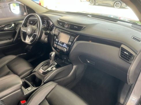 Certified 2022 Nissan Rogue Sport SL AWD/4WD image 20