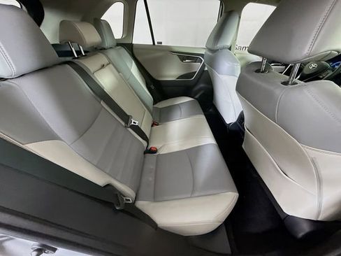 Used 2023 Toyota RAV4 Limited image 27