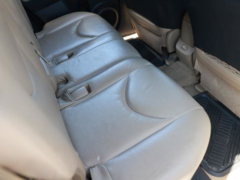 Used 2010 Toyota RAV4 Limited image 12