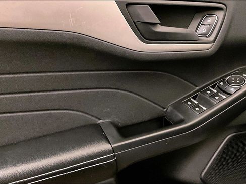 Certified 2022 Ford Escape S image 22