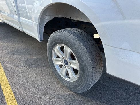 Used 2019 Ford F150 XLT w/ Trailer Tow Package image 14