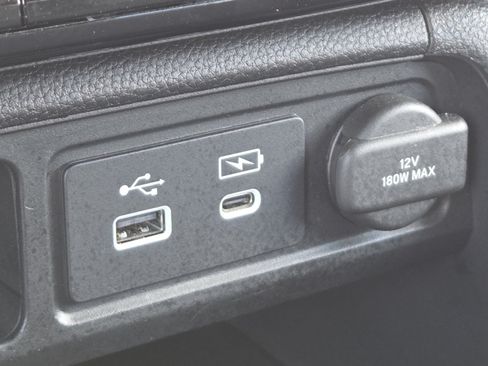 Used 2025 Honda Pilot Touring image 31