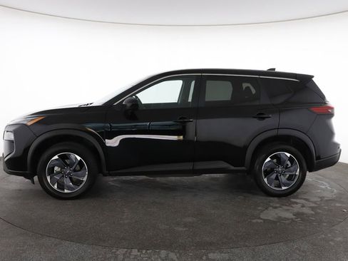 Used 2025 Nissan Rogue SV FWD image 7