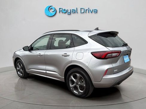 Used 2024 Ford Escape ST-Line w/ Tech Pack #1 AWD/4WD image 4