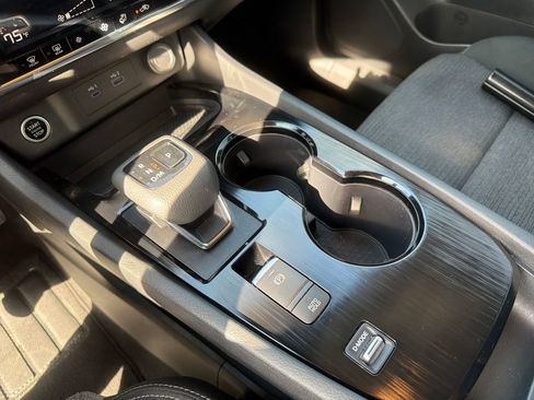 Certified 2023 Nissan Rogue SV image 41