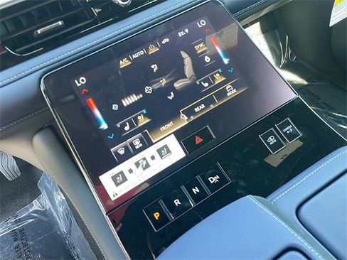 New 2026 INFINITI QX80 4WD image 24