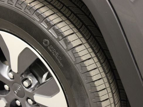 Used 2022 Jeep Grand Cherokee Limited 4xe image 11