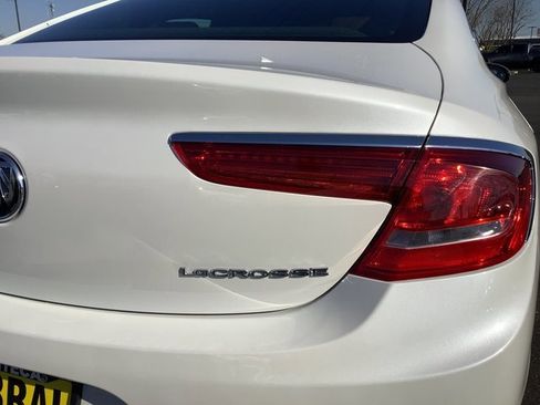 Used 2018 Buick LaCrosse Avenir w/ Driver Confidence Package #2 image 40