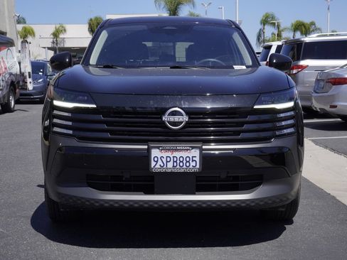Used 2025 Nissan Kicks SV FWD image 6