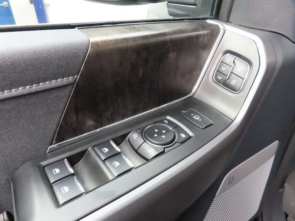 Used 2026 Ford F350 Lariat w/ Lariat Ultimate Package AWD/4WD image 60