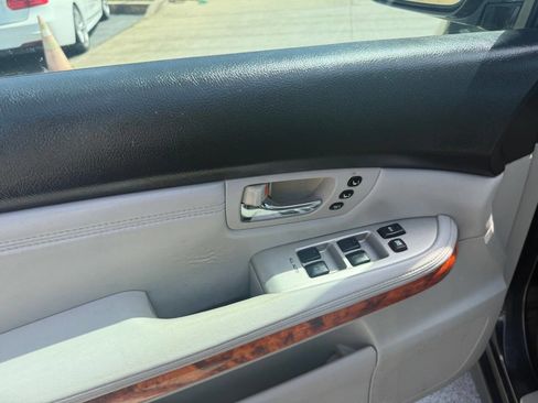 Used 2006 Lexus RX 330 image 16