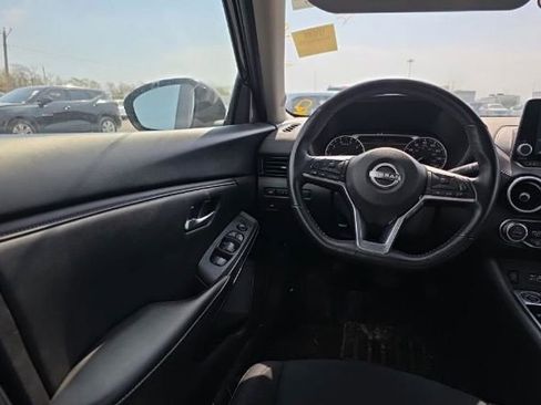 Used 2025 Nissan Sentra SV w/ All-Weather Package image 9