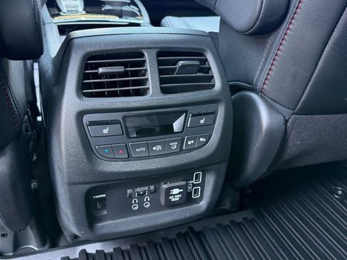 Used 2022 Honda Pilot Black Edition image 26