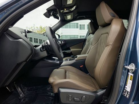 New 2026 BMW X3 xDrive30i w/ Premium Package AWD/4WD image 8