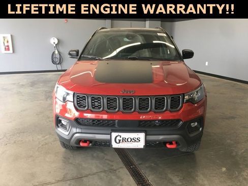 New 2026 Jeep Compass Trailhawk w/ Sun, Sound & Navigation Group image 4