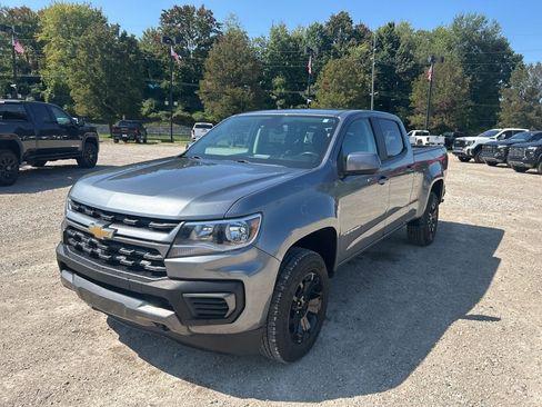 Used 2022 Chevrolet Colorado LT w/ Safety Package image 11