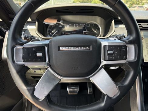Used 2023 Land Rover Discovery S R-Dynamic AWD/4WD image 13