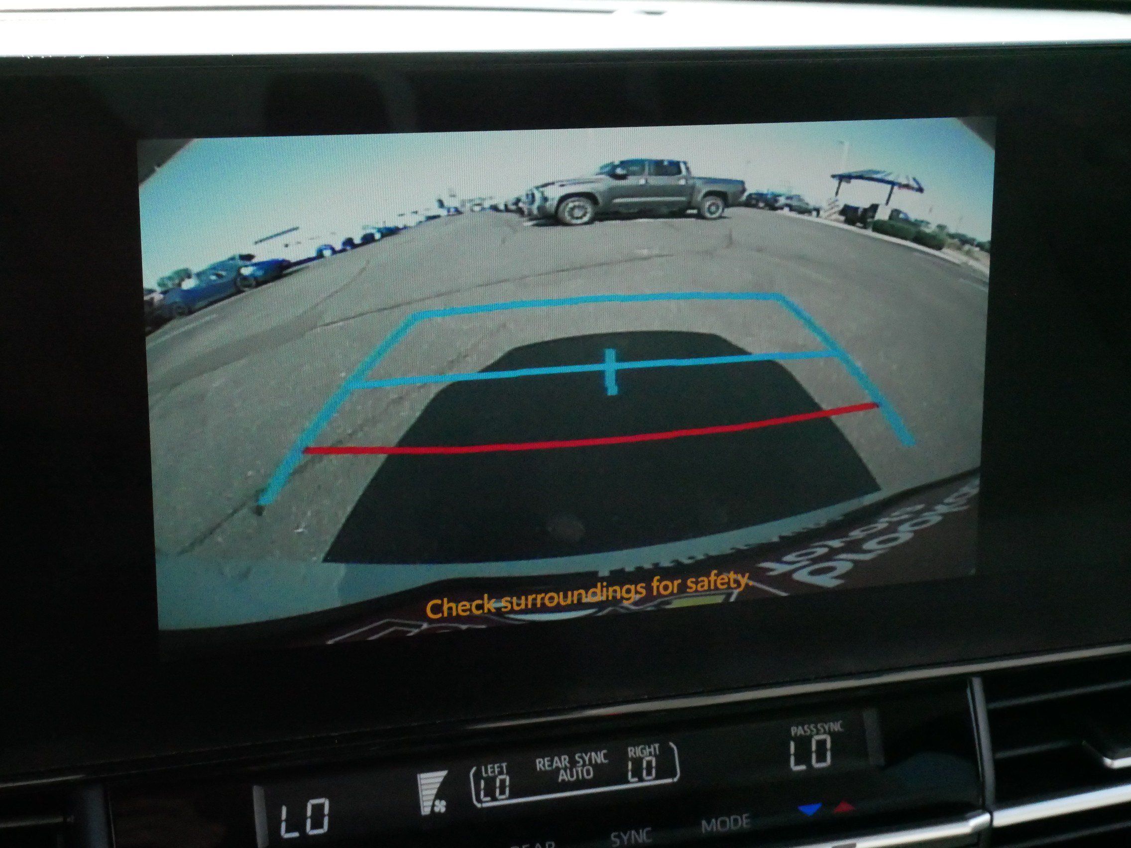 Certified 2025 Toyota Sienna XLE FWD image 29