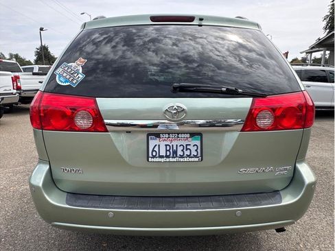 Used 2010 Toyota Sienna XLE Limited w/ XLE Limited Pkg 2 AWD/4WD image 6