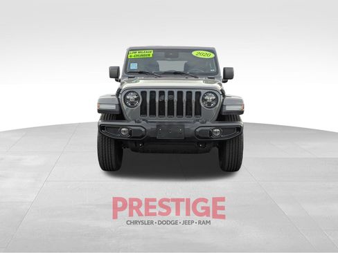 Used 2020 Jeep Wrangler Unlimited Sahara AWD/4WD image 3