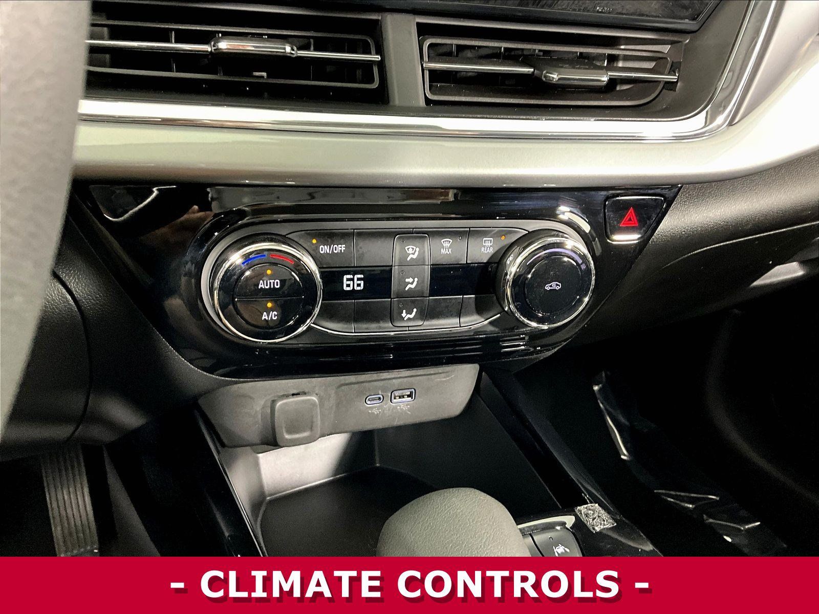 Used 2026 Chevrolet Trax LT FWD image 15