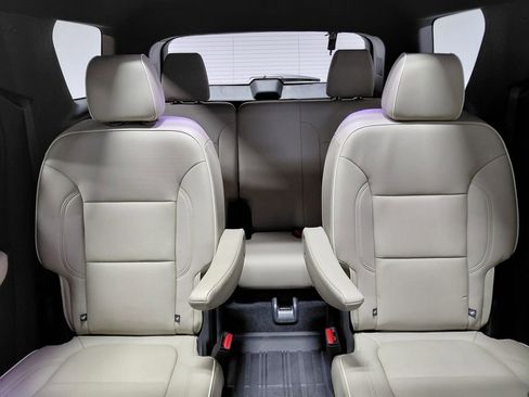 Used 2023 Chevrolet Traverse Premier w/ LPO, Floor Liner Package AWD/4WD image 25