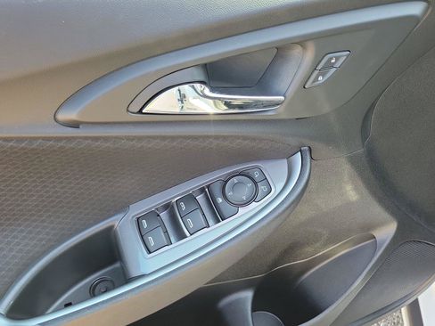 Used 2024 Chevrolet Malibu LT FWD image 17
