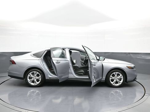 Used 2023 Honda Accord LX image 41