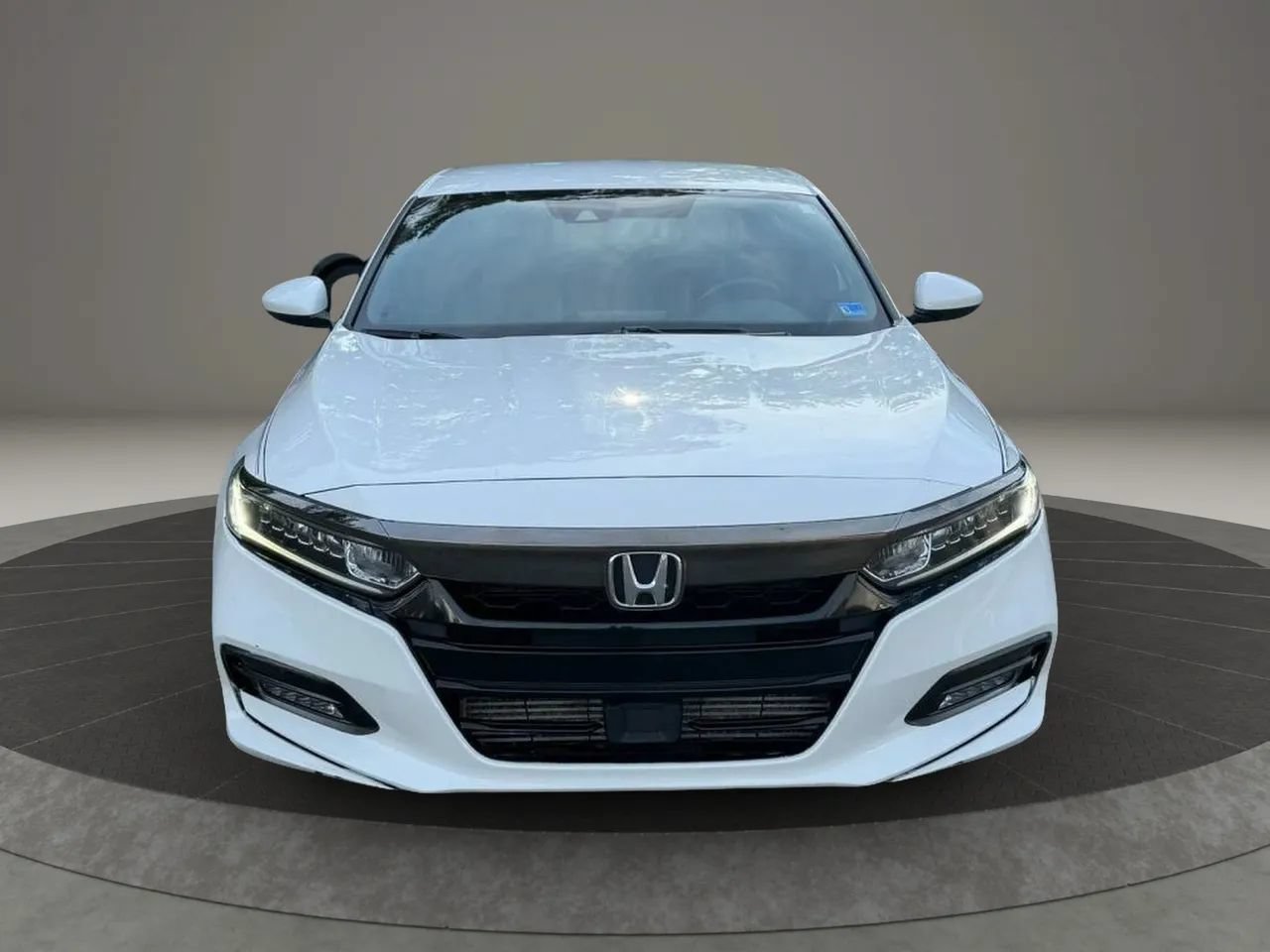 Used 2019 Honda Accord Sport image 8