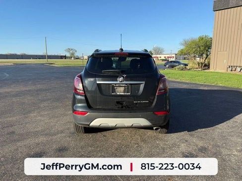 Used 2022 Buick Encore Preferred w/ Safety Package II FWD image 6