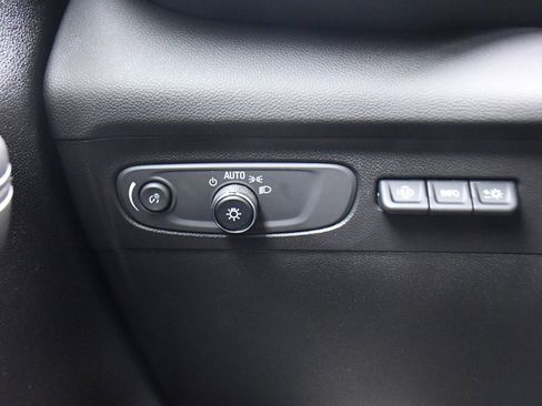 Used 2021 Buick Envision Essence w/ Technology Package I image 27