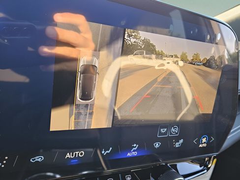 New 2025 Chevrolet Blazer EV LT image 13