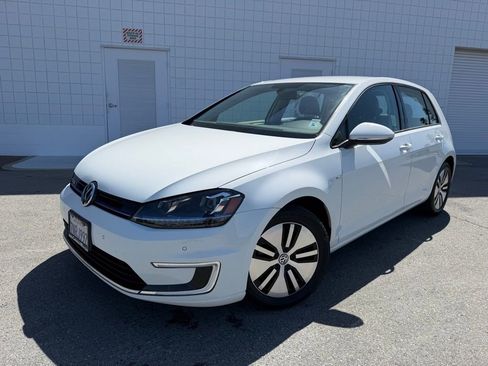 Used 2016 Volkswagen e-Golf SEL Premium image 1