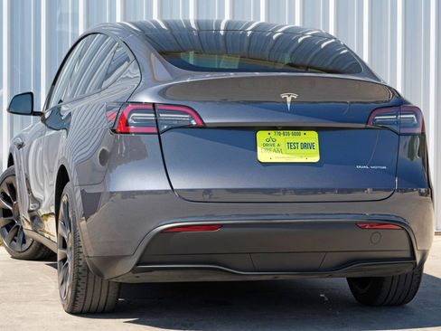 Used 2023 Tesla Model Y Long Range image 6