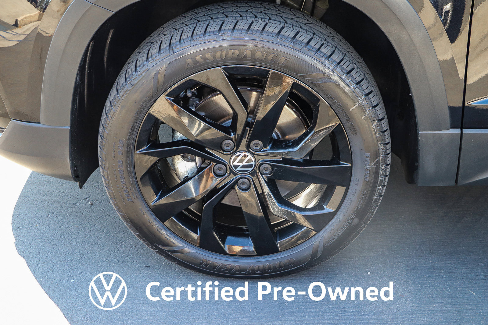 Certified 2023 Volkswagen Taos SE w/ Panoramic Sunroof Package FWD image 12