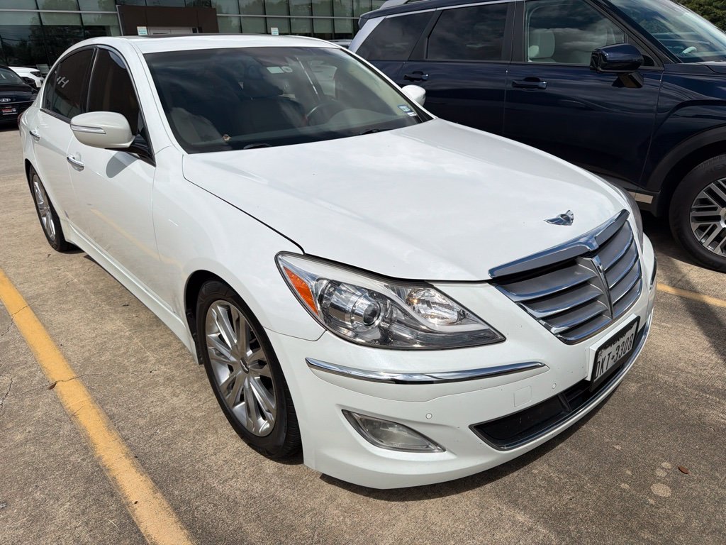 Used 2012 Hyundai Genesis 3.8 w/ Premium Pkg RWD image 1