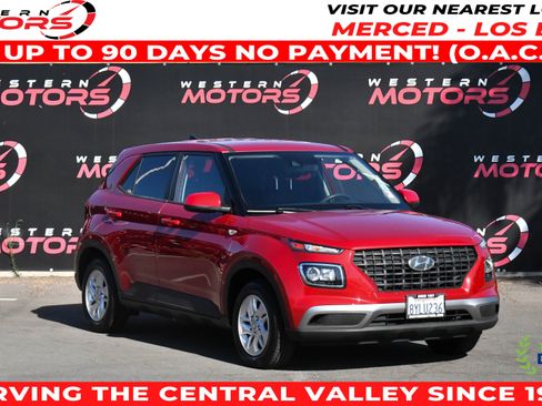 Used 2022 Hyundai Venue SE w/ Cargo Package FWD image 1