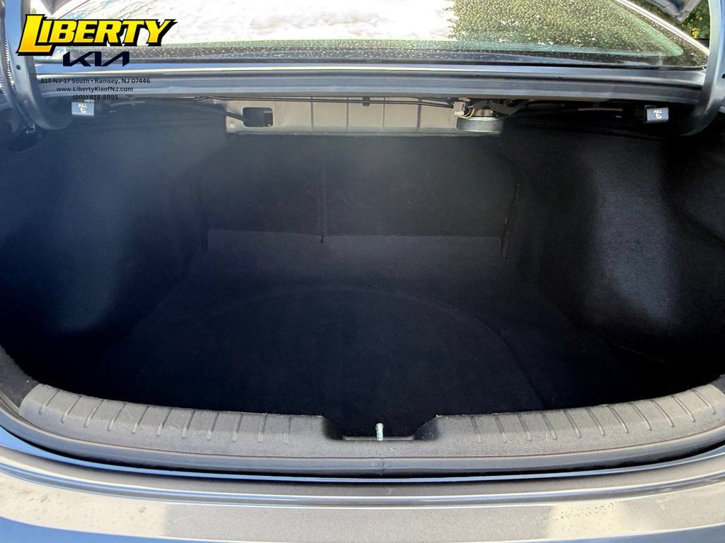 Used 2023 Kia Forte GT-Line w/ GT-Line Premium Package FWD image 11