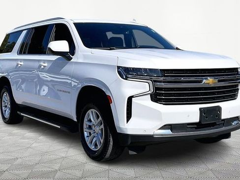 Used 2024 Chevrolet Suburban LT image 1