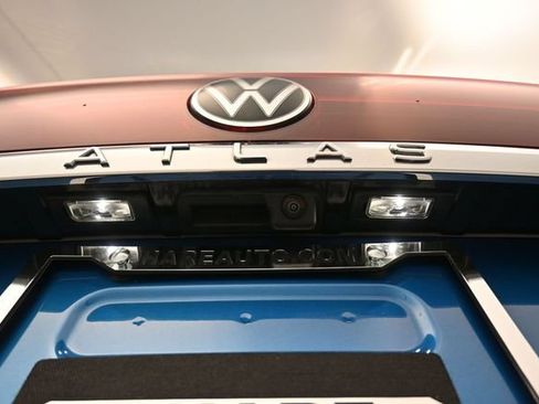 Used 2024 Volkswagen Atlas Cross Sport SEL R-Line AWD/4WD image 27