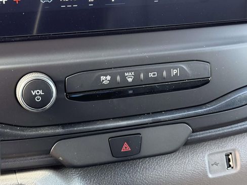 New 2025 Ford Transit 250 Low Roof w/ Load Area Protection Package image 15