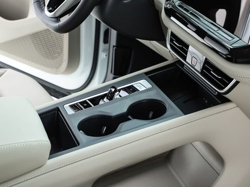 New 2026 Volkswagen Atlas SE FWD image 71