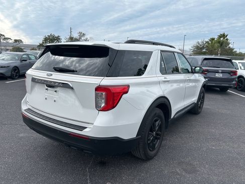 Used 2023 Ford Explorer XLT image 7