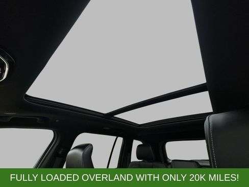 Used 2023 Jeep Grand Cherokee Overland w/ Luxury Tech Group IV AWD/4WD image 40