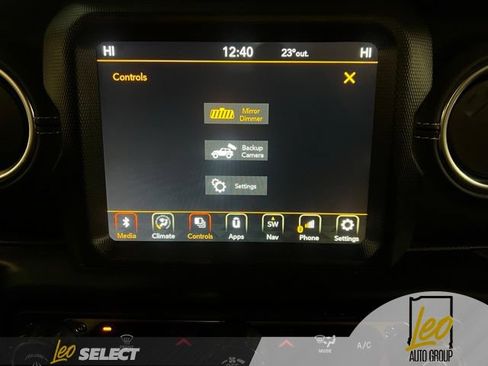 Used 2022 Jeep Wrangler Unlimited Sahara w/ Safety Group AWD/4WD image 20