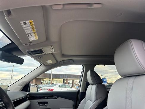 New 2025 Honda Pilot Touring image 17