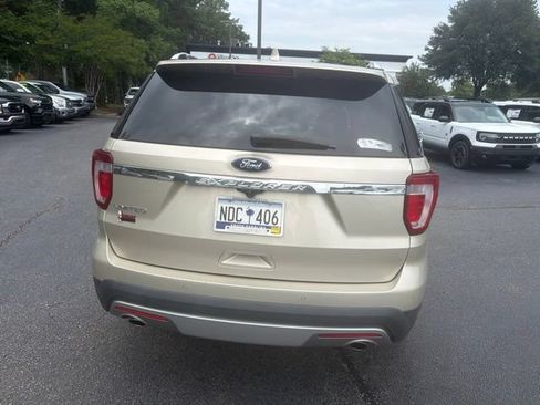 Used 2017 Ford Explorer Limited FWD image 6